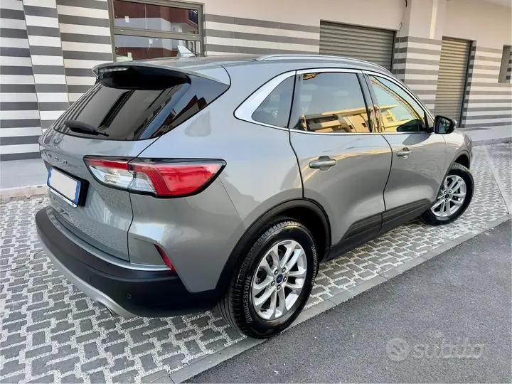 Ford Kuga 2021 photo 4