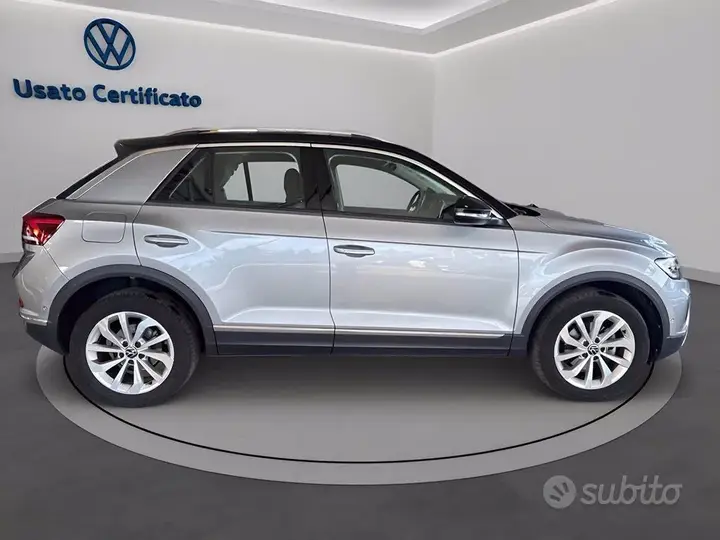 Volkswagen T-Roc 2024 photo 3