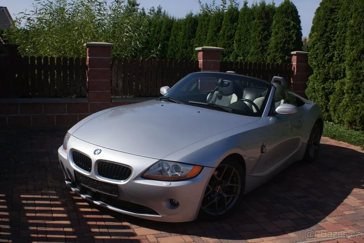 BMW Z4 2004 photo 3