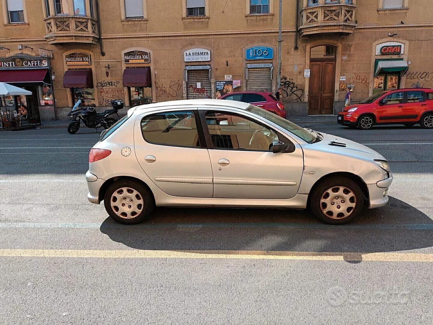 Peugeot 206 2008 photo 4
