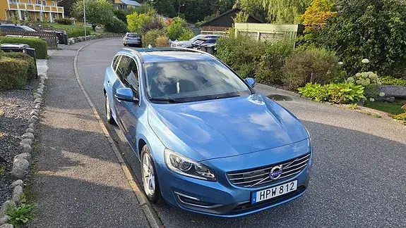 Volvo V60 2015 photo 2