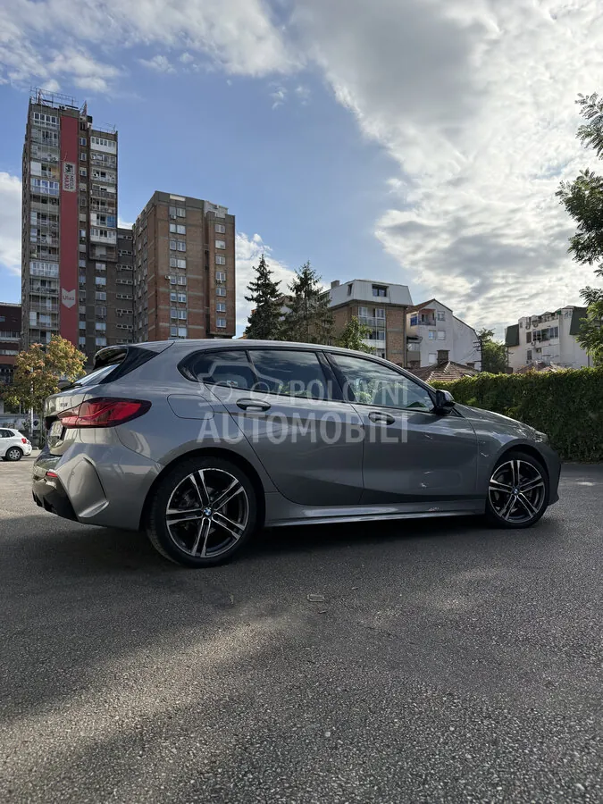 BMW 118I 2022 photo 4