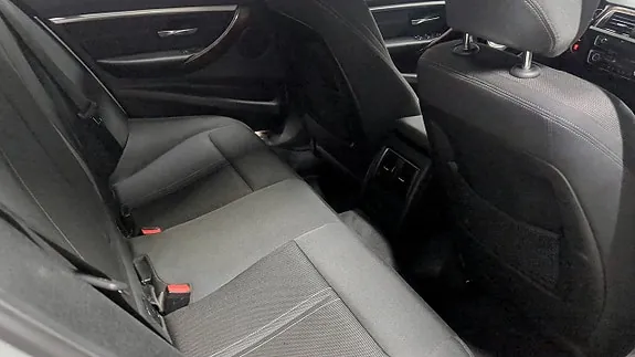 BMW 320I 2018 photo 5