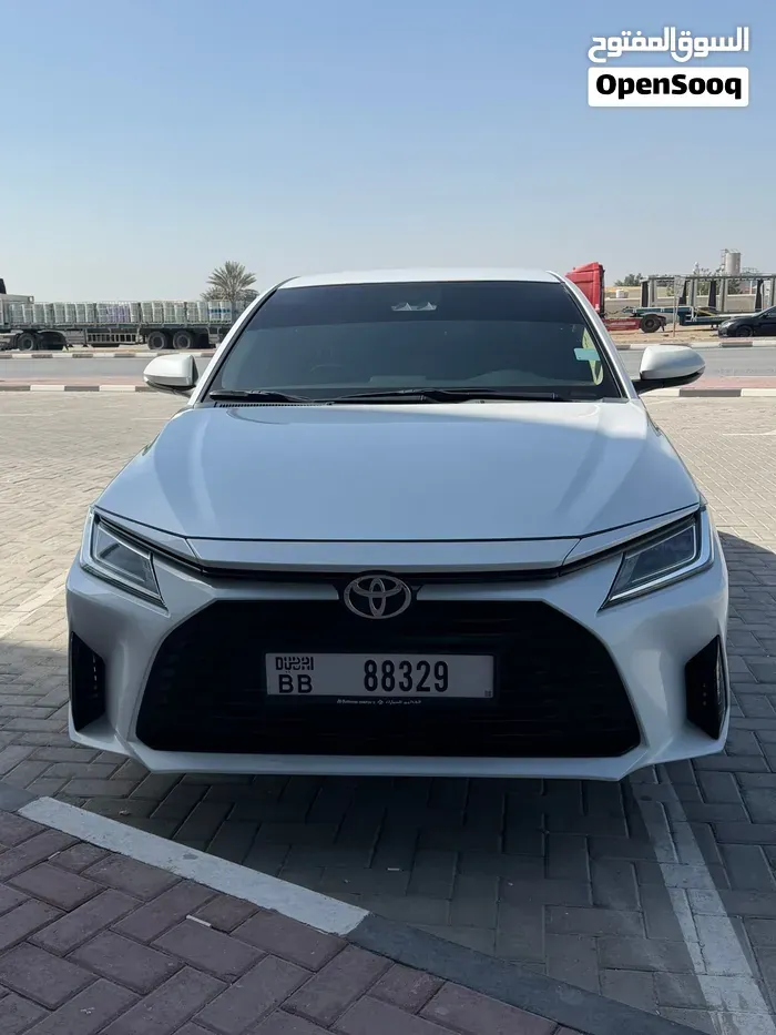 Toyota Yaris 2023 photo 2