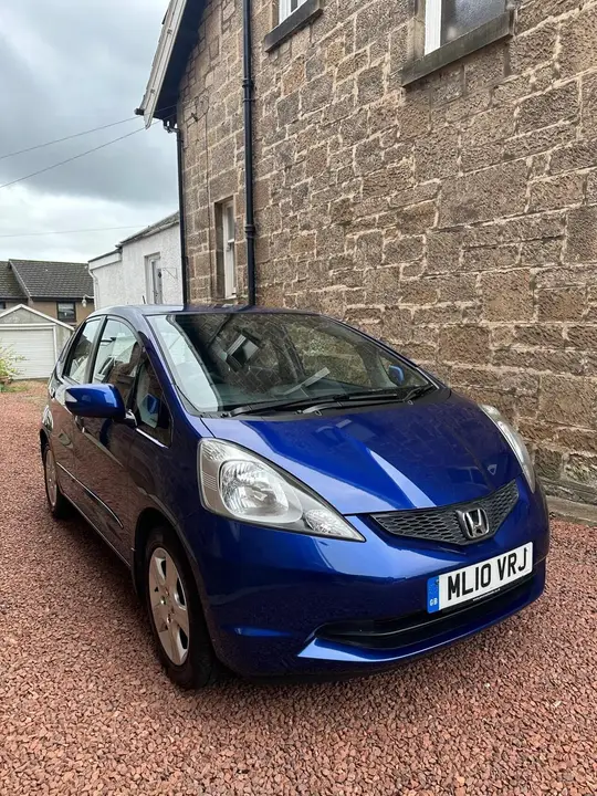 Honda Jazz 2010 photo 3