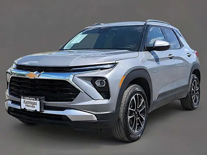 Chevrolet Trailblazer 2025 photo 2