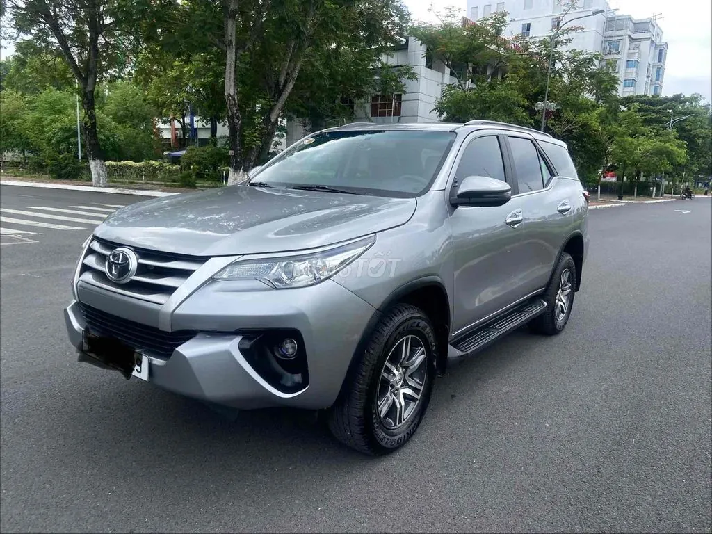 Toyota Fortuner 2018 photo 3