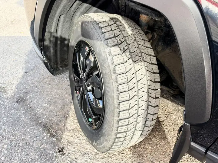 Toyota Rav4 2022 photo 2