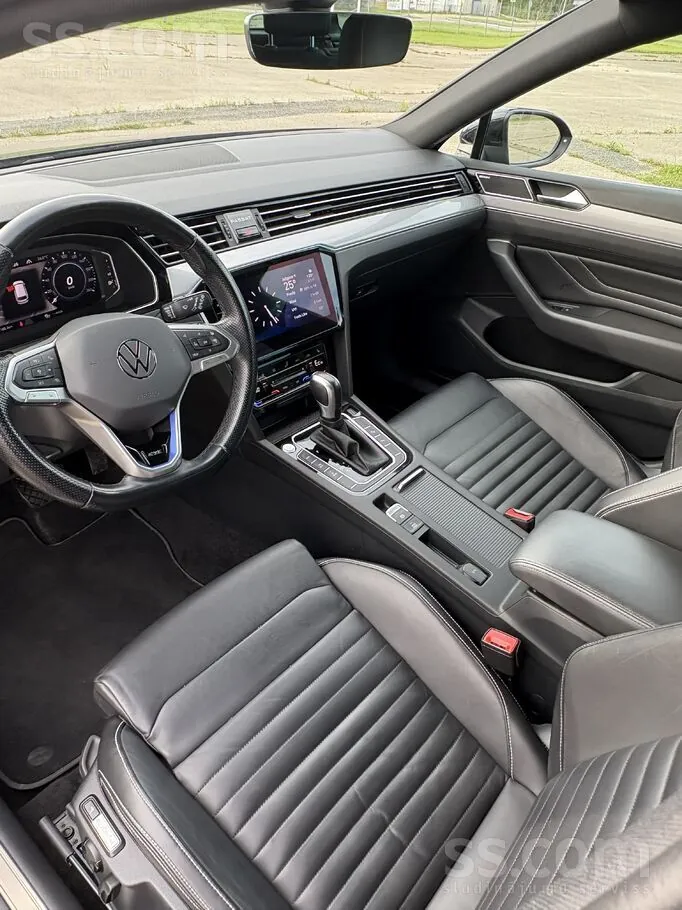 Volkswagen Passat 2020 photo 2