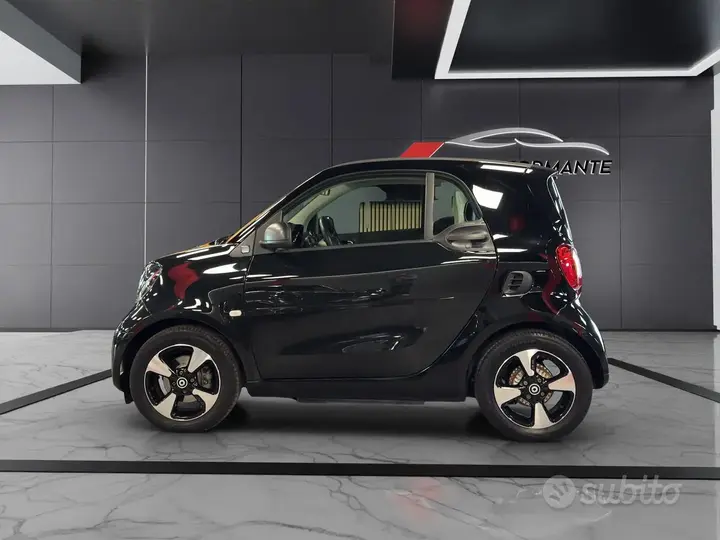 Smart Fortwo 2023 photo 4