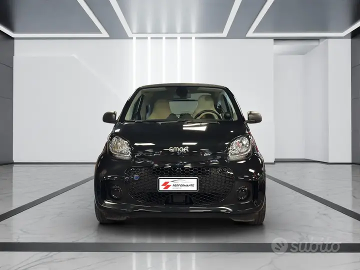 Smart Fortwo 2023 photo 2