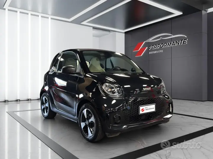 Smart Fortwo 2023 photo 3