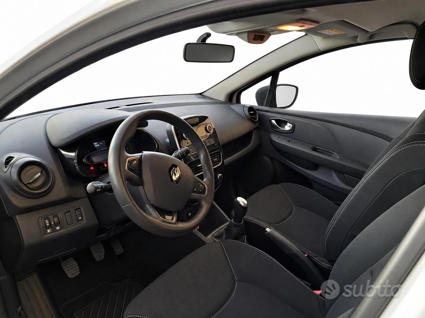 Renault Clio 2018 photo 3