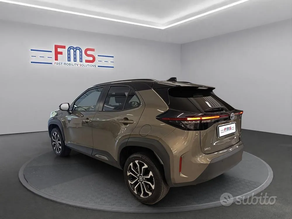 Toyota Yaris Cross 2024 photo 3