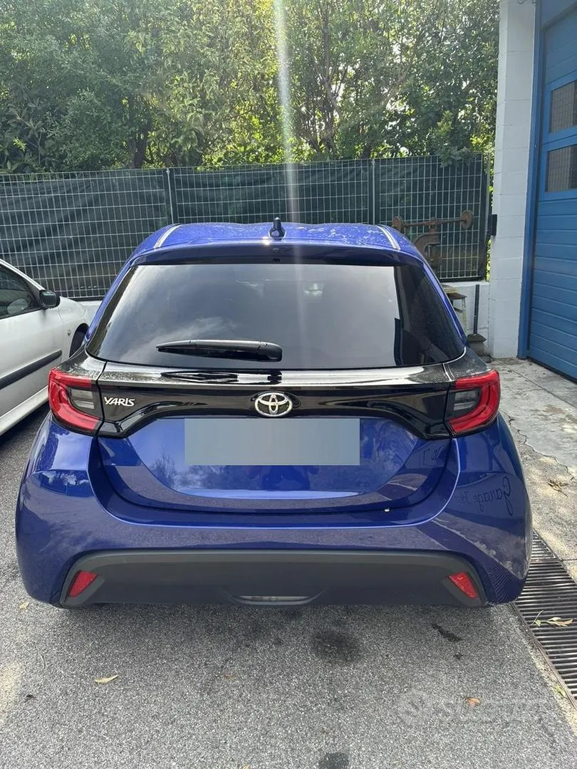 Toyota Yaris 2023 photo 5