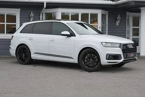 Audi Q7 2016 photo 3