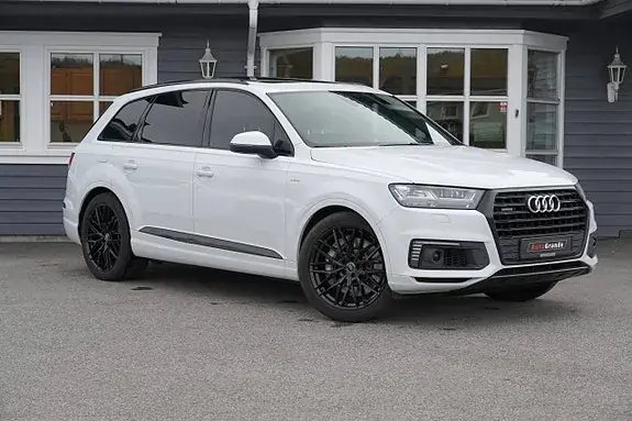 Audi Q7 2016 photo 2