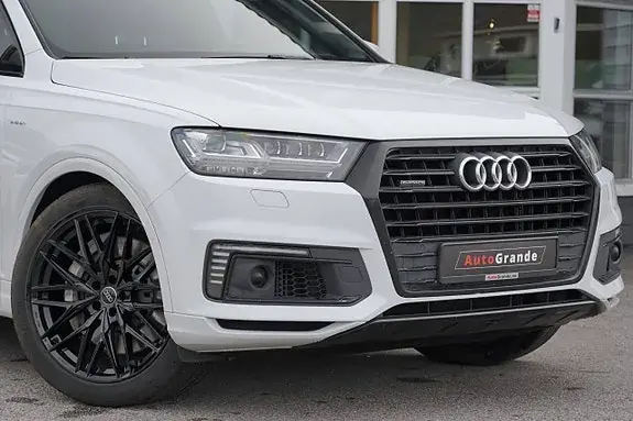Audi Q7 2016 photo 5