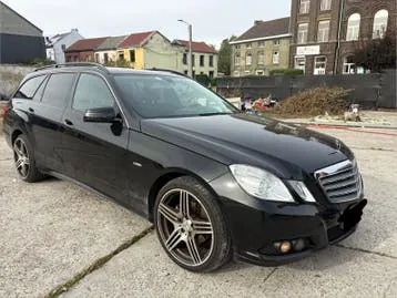 Mercedes-Benz E200