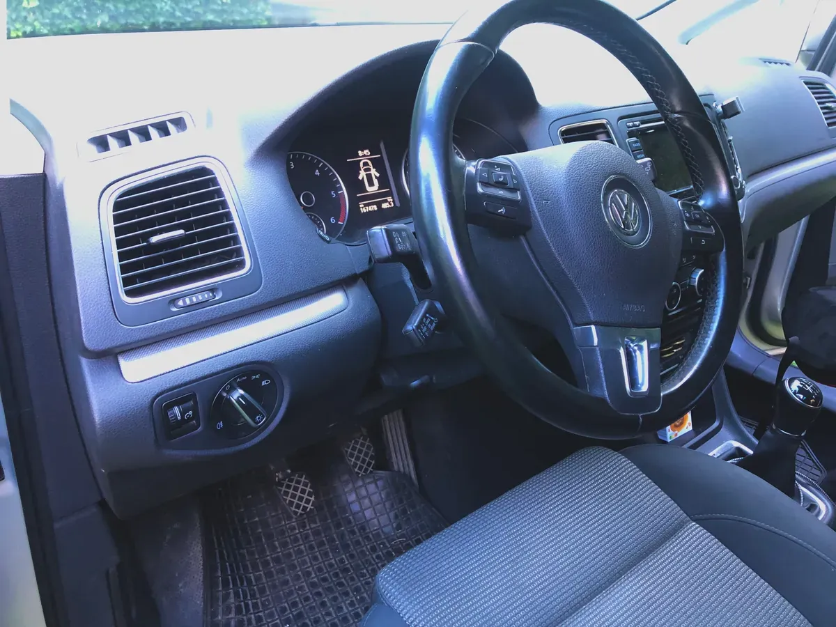 Volkswagen Sharan 2014 photo 3