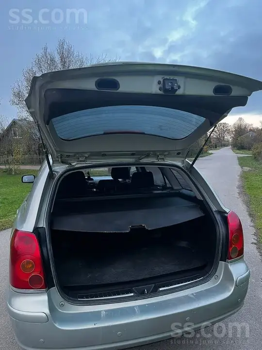 Toyota Avensis 2006 photo 3