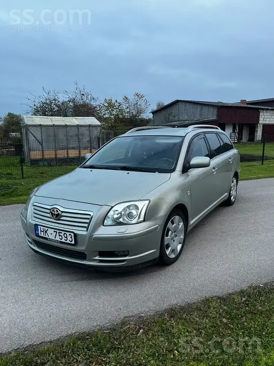 Toyota Avensis 2006 photo 2