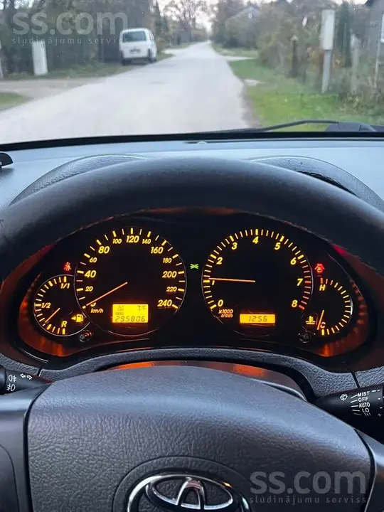Toyota Avensis 2006 photo 5