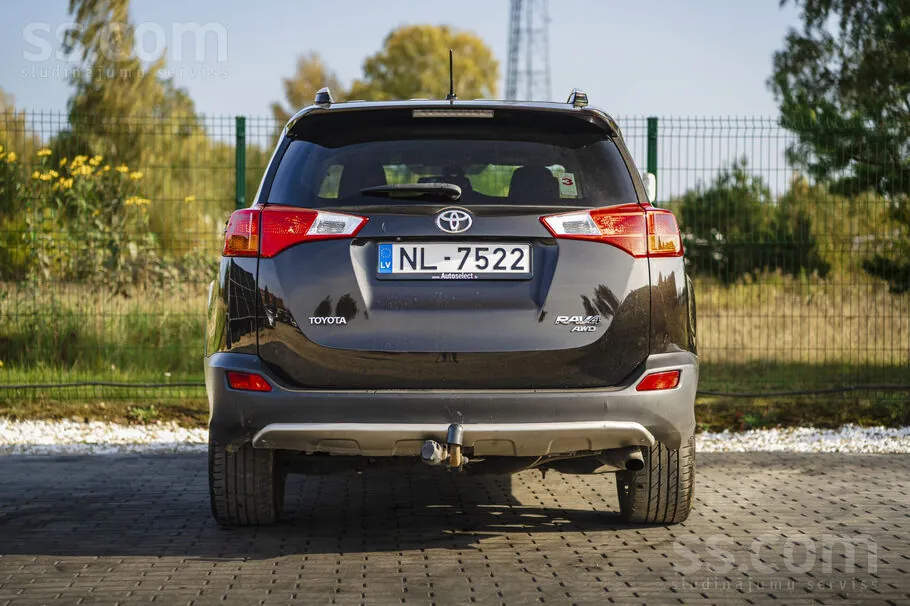 Toyota Rav 4 2015 photo 5