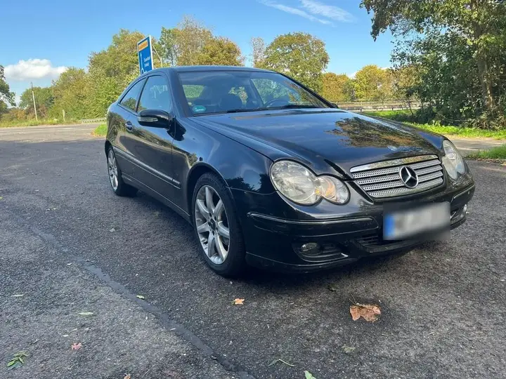 Mercedes-Benz C200