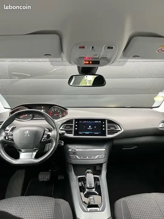 Peugeot 308 2021 photo 4