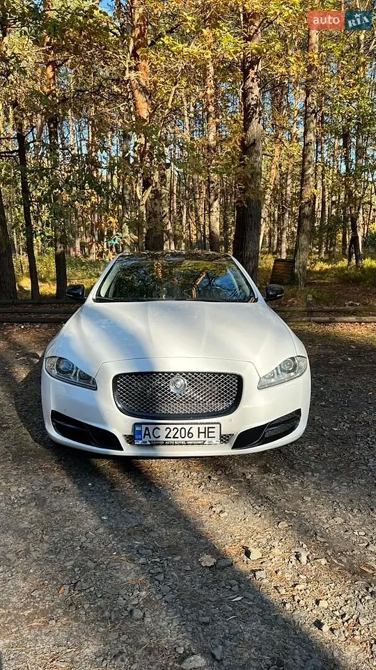 Jaguar Xj 2011 photo 2
