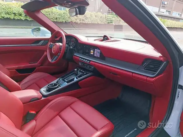 Porsche 911 2024 photo 4