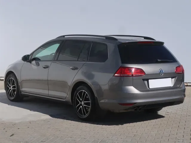 Volkswagen Golf Variant 2014 photo 3
