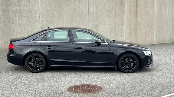 Audi A4 2013 photo 3