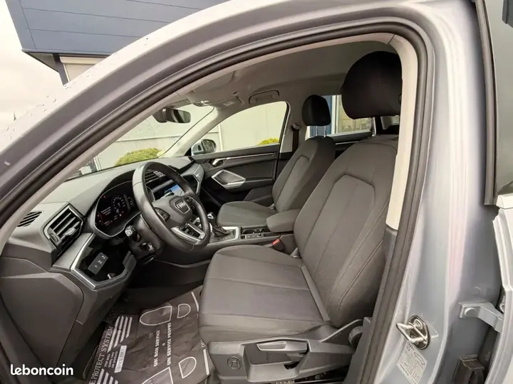 Audi Q3 2021 photo 3