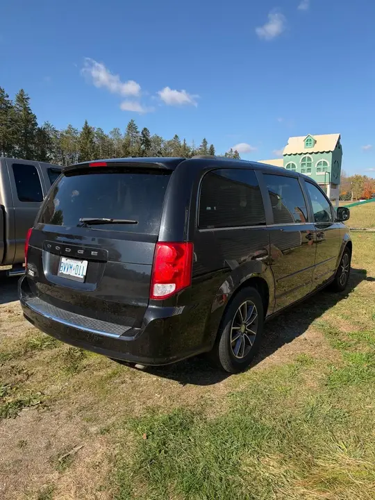 Dodge Grand Caravan 2016 photo 4