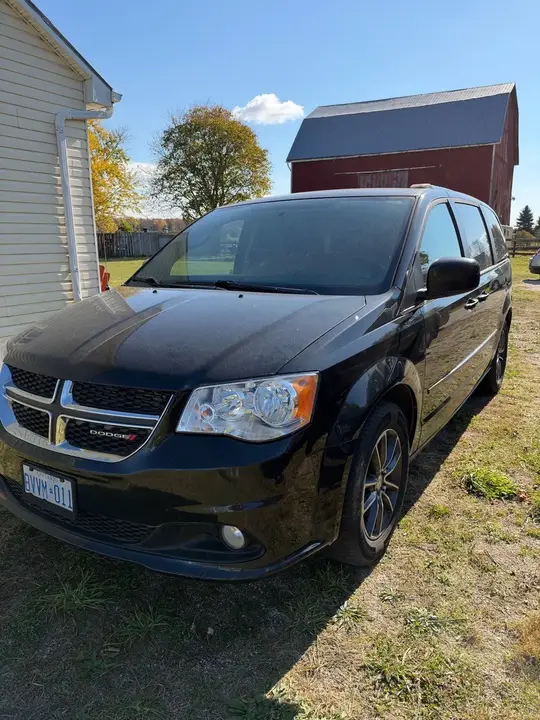 Dodge Grand Caravan 2016 photo 2