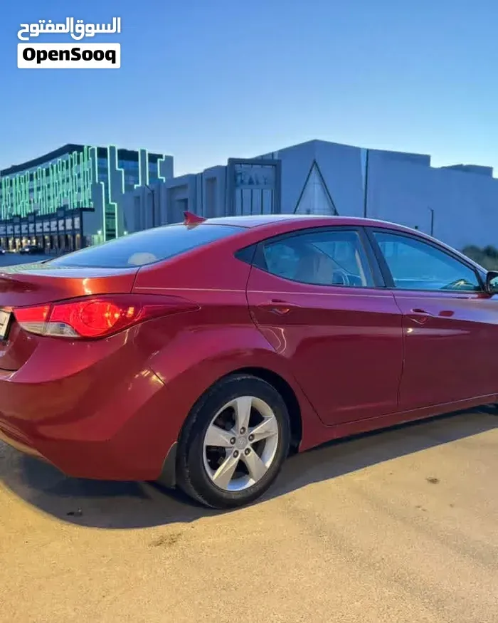 Hyundai Elantra 2013 photo 3