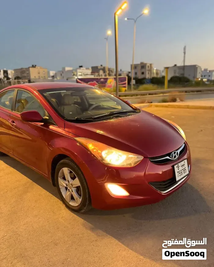 Hyundai Elantra 2013 photo 2
