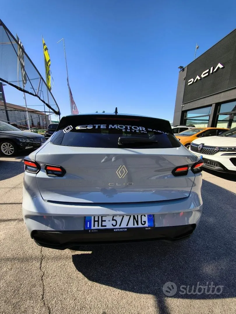 Renault Clio 2026 photo 2