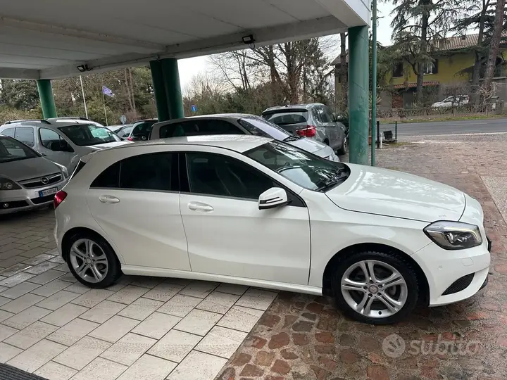 Mercedes-Benz A 180 Cdi 2015 photo 4