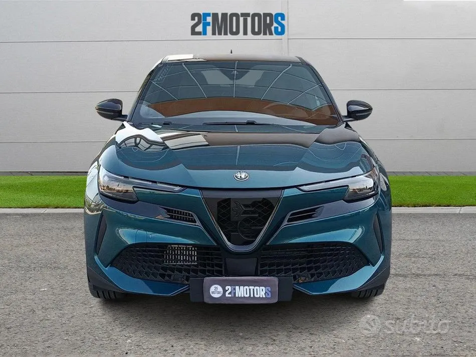 Alfa Romeo Junior 2025 photo 2