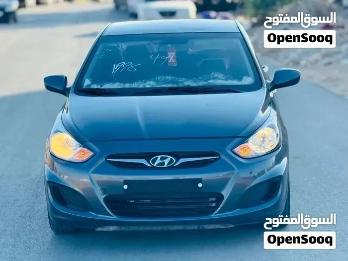 Hyundai Accent 2012 photo 3