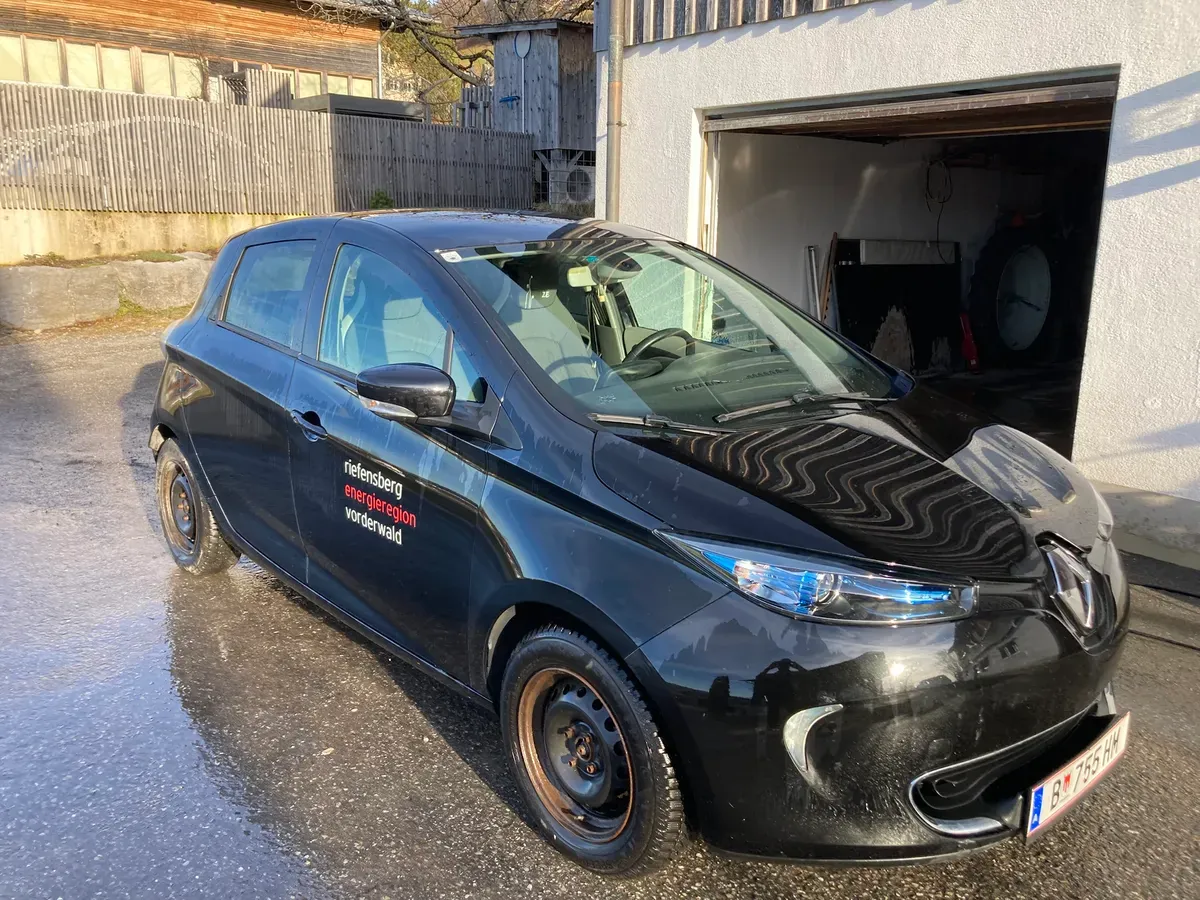 Renault Zoe 2016 photo 2