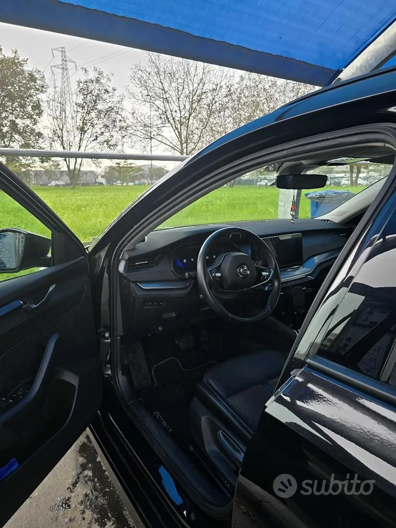 Skoda Octavia 2021 photo 3