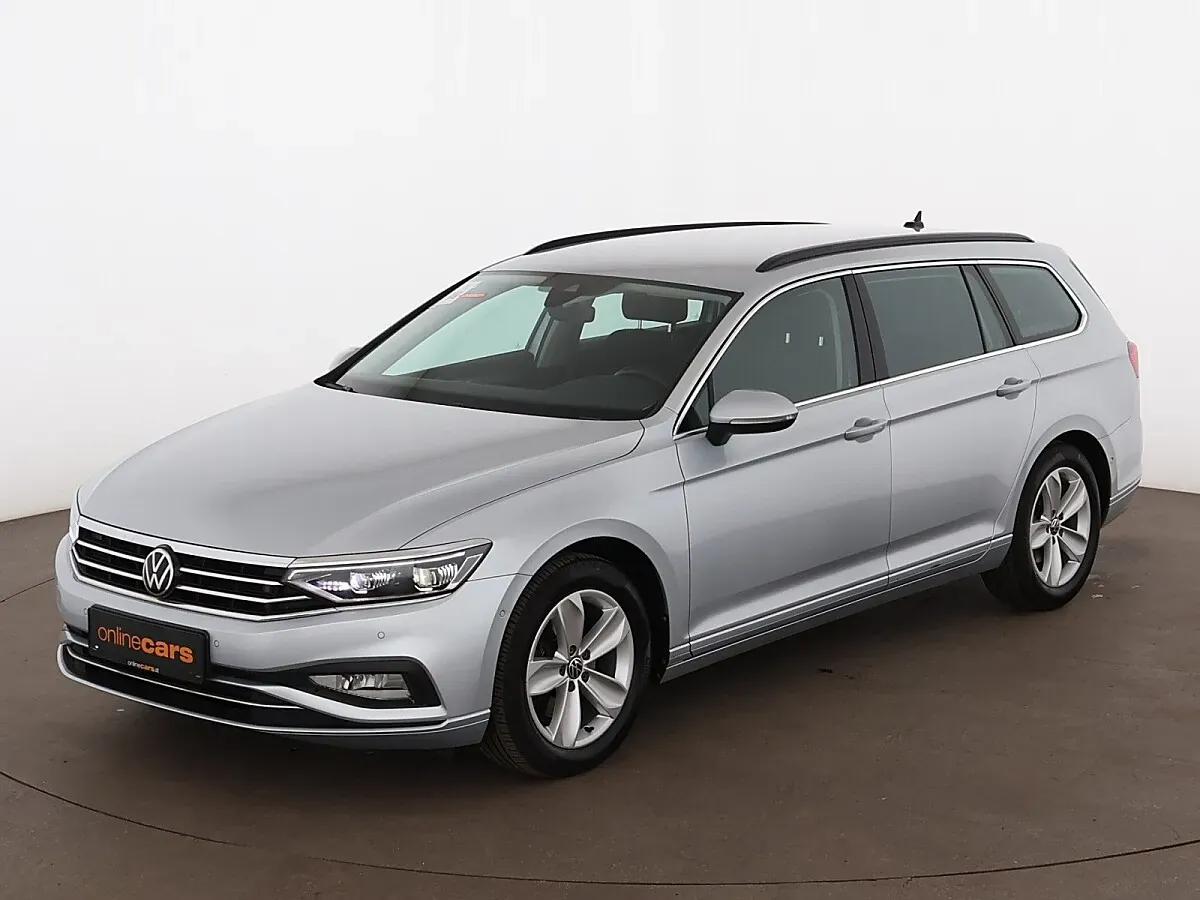 Volkswagen Passat 2022 photo 2