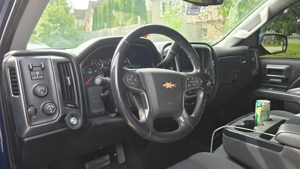 Chevrolet Silverado 1500 2015 photo 2