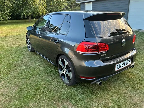 Volkswagen Golf Vi 2009 photo 2