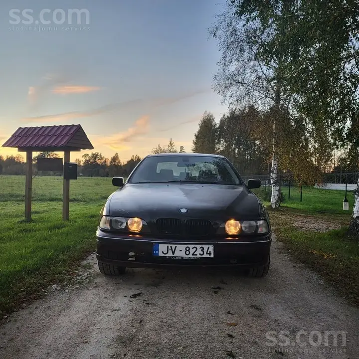 BMW E39 2000 photo 4