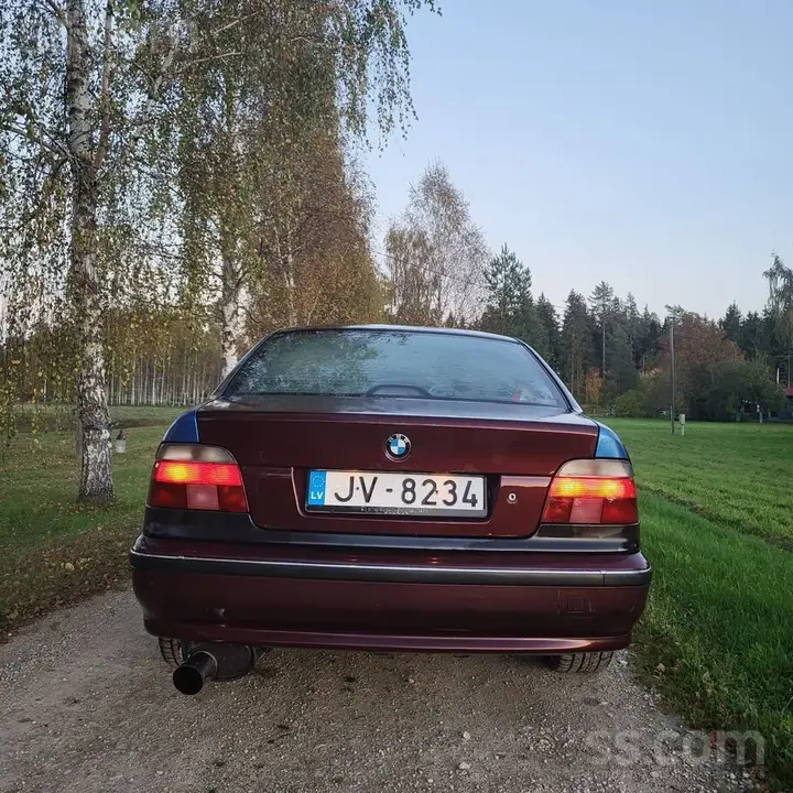 BMW E39 2000 photo 5